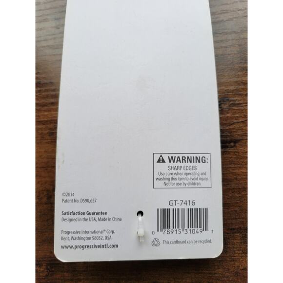 New Progressive GT-7416 Vegetable Peeler/Slicer Yellow w/Black Handle - 8" Long - Picture 4 of 6